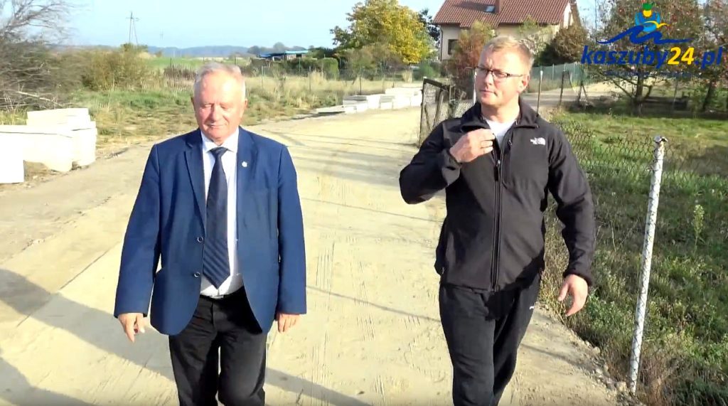 Nowa droga z płyt jumbo Zaciszna Żelistrzewo 24kaszuby pl YouTube