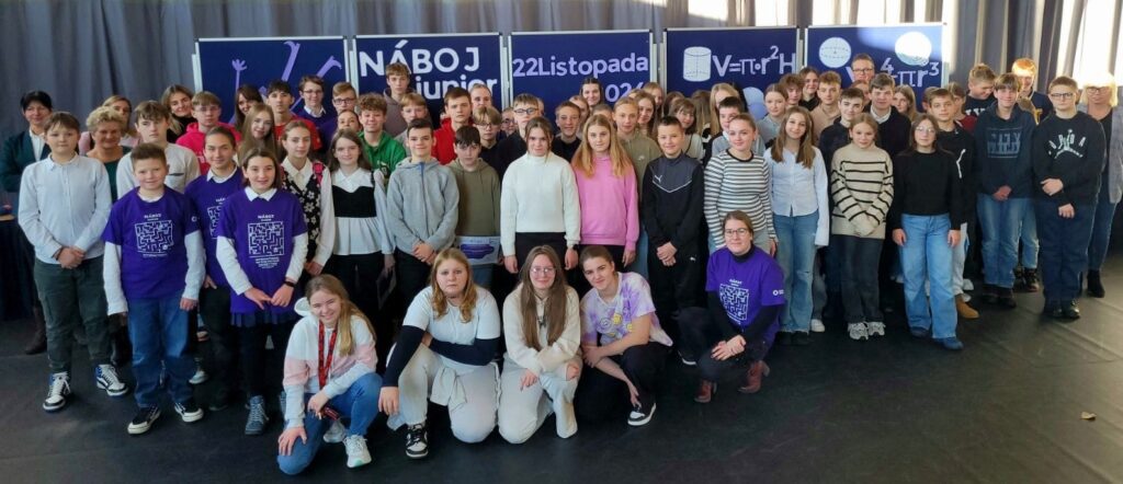 Uczestnicy Zawodów Matematyczno-Fizyczne Náboj Junior