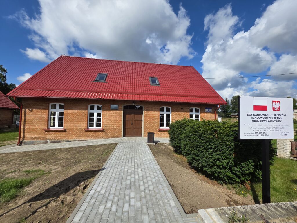 Wiejski Klub Kultury w Domatówku
