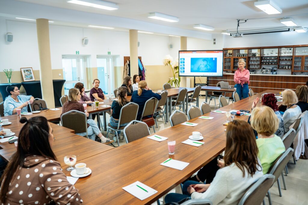 678749605_909275598737334_6284561335661116788_n