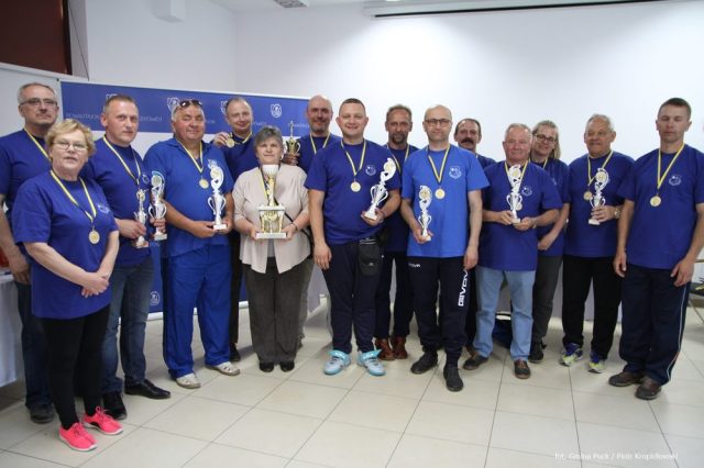 140_02-06-2017_34264622464_o