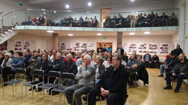 26483648158_5d71a29c78_b