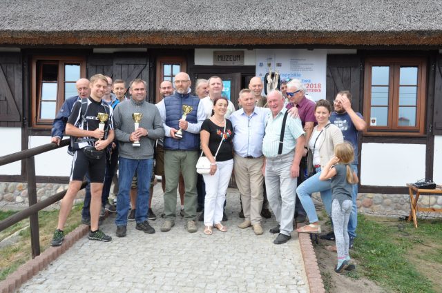 41702462_1100965370071149_4198898790372999168_o