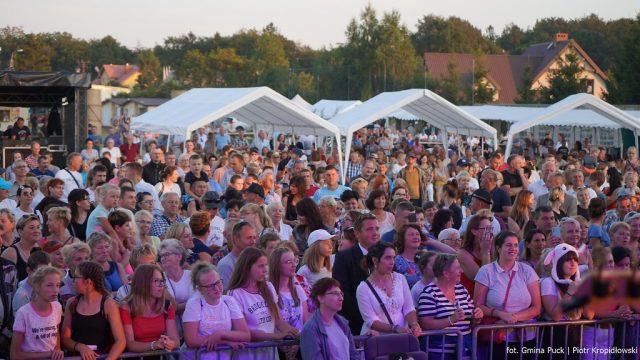 48625855817_0f21758774_b