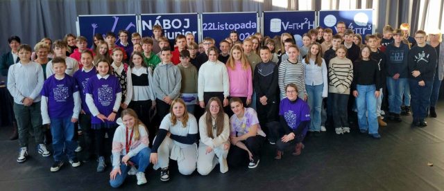 Uczestnicy Zawodów Matematyczno-Fizyczne Náboj Junior
