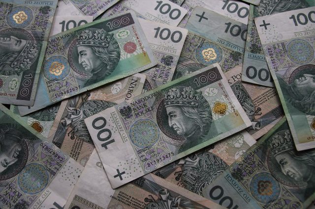 euro-banknotes-4073891_1280